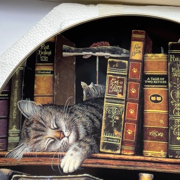 Frederick, The Literate Collector Plate - Picture 2 of 8